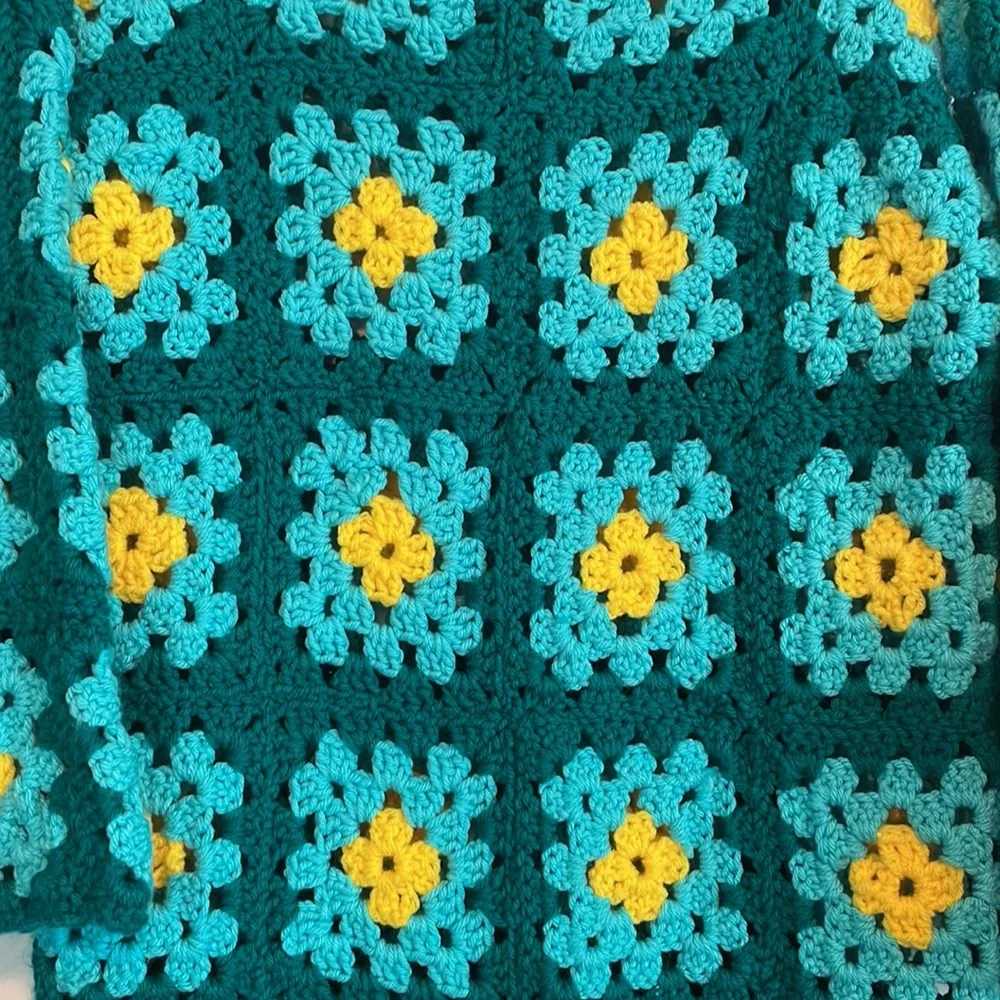 Handmade sweater - Picture 3 of 3